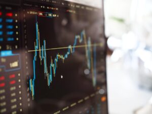 証券口座を開設する前に知っておくべき注意点とは？